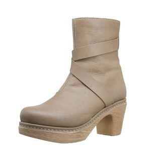 Calou Stockholm Julia Leather Heeled Boots